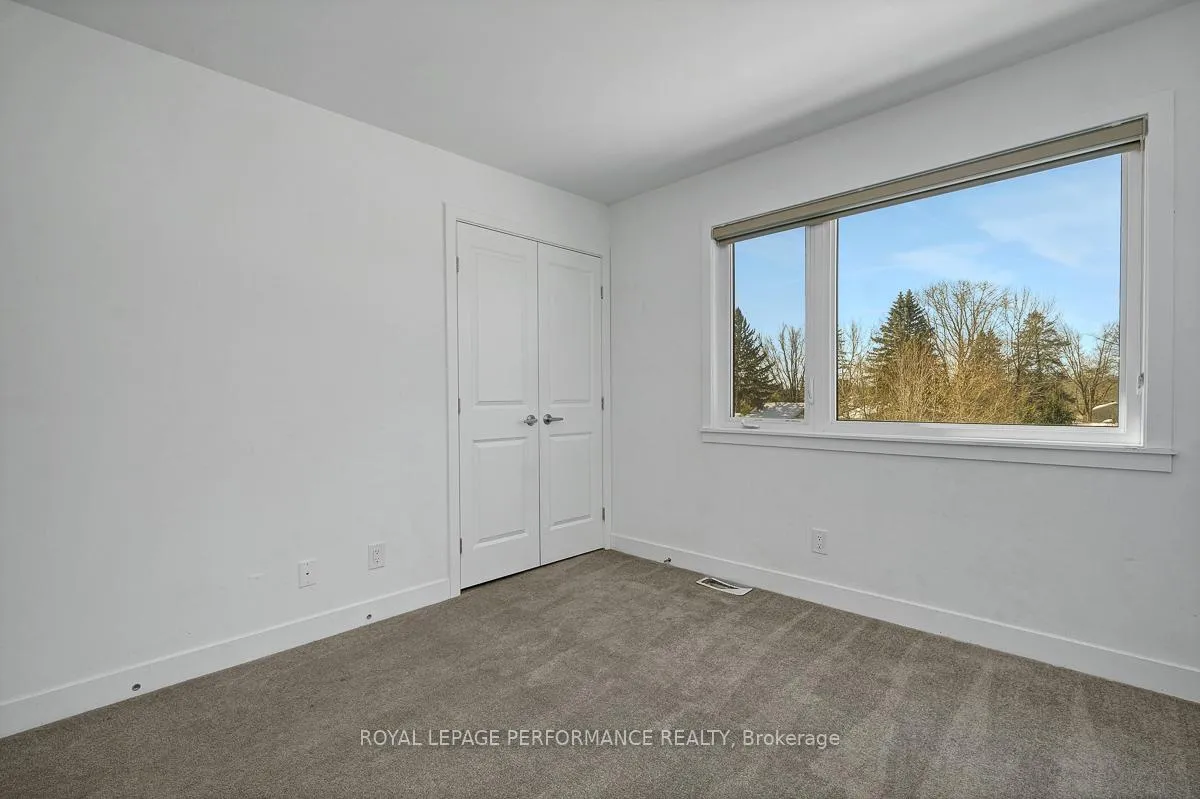 Photo 31 of 51 Moosonee Crescent, Ottawa, Riverside South/Gloucester Glen — HOMEH