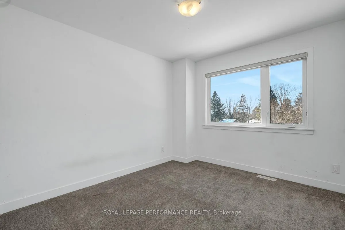 Photo 32 of 51 Moosonee Crescent, Ottawa, Riverside South/Gloucester Glen — HOMEH