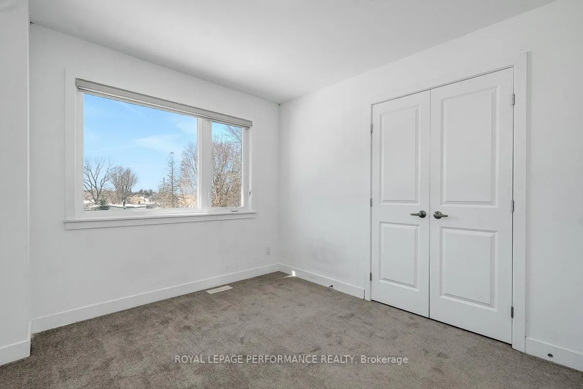 Photo 33 of 51 Moosonee Crescent, Ottawa, Riverside South/Gloucester Glen — HOMEH