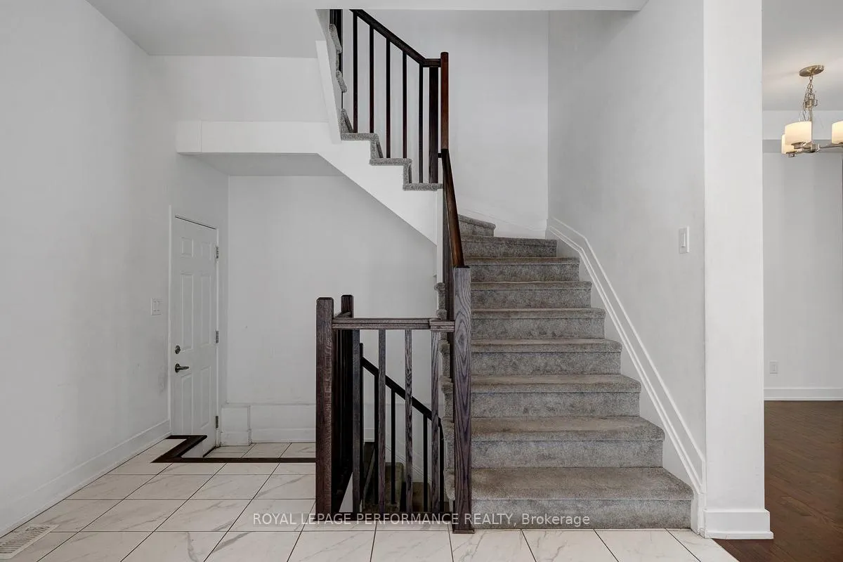 Photo 34 of 51 Moosonee Crescent, Ottawa, Riverside South/Gloucester Glen — HOMEH