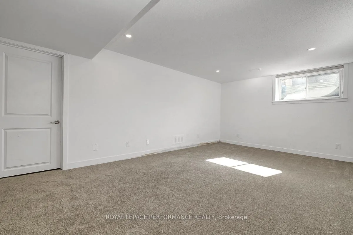 Photo 36 of 51 Moosonee Crescent, Ottawa, Riverside South/Gloucester Glen — HOMEH