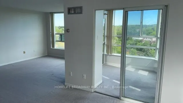 Photo 5 of Unit 722, 7905 Bayview Avenue, Markham, Aileen-Willowbrook — HOMEH