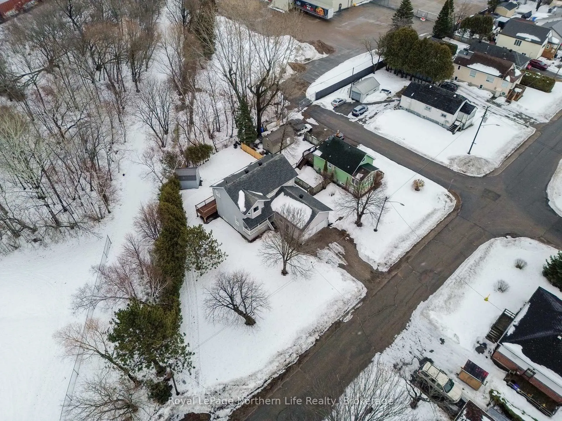 Photo 3 of 30 Gladstone Avenue, North Bay, Ferris — HOMEH