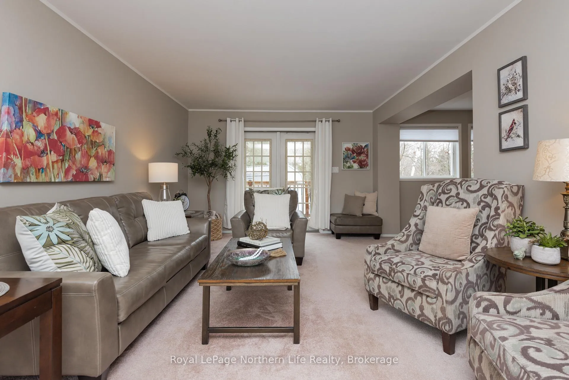 Photo 10 of 30 Gladstone Avenue, North Bay, Ferris — HOMEH