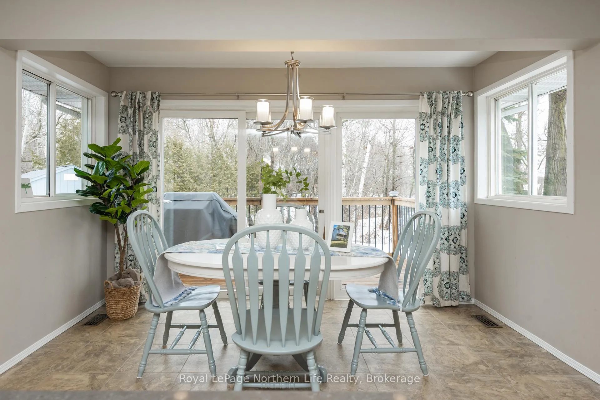 Photo 21 of 30 Gladstone Avenue, North Bay, Ferris — HOMEH