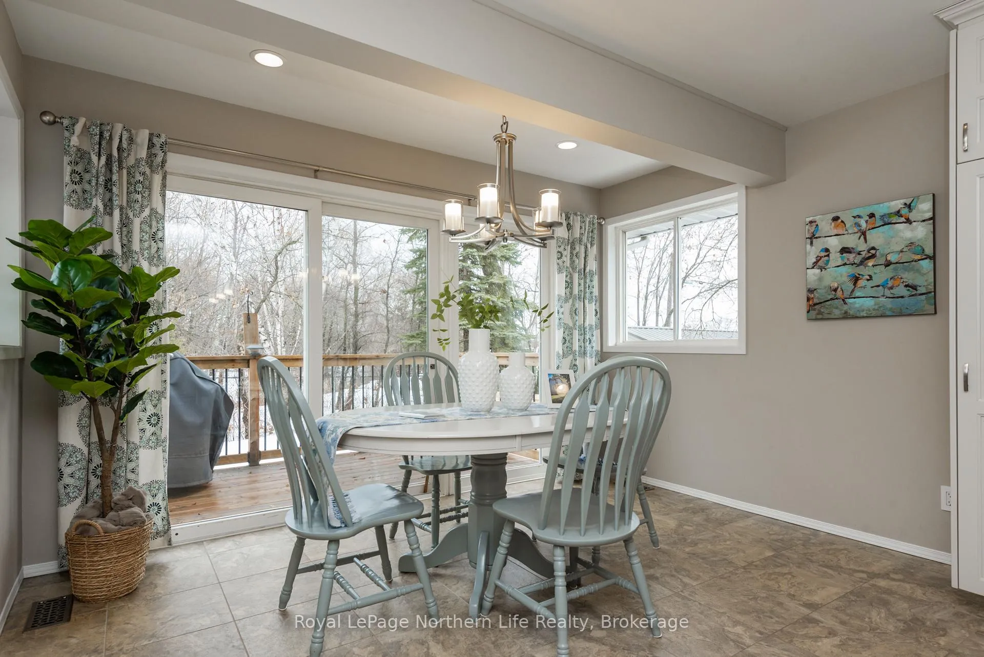 Photo 22 of 30 Gladstone Avenue, North Bay, Ferris — HOMEH