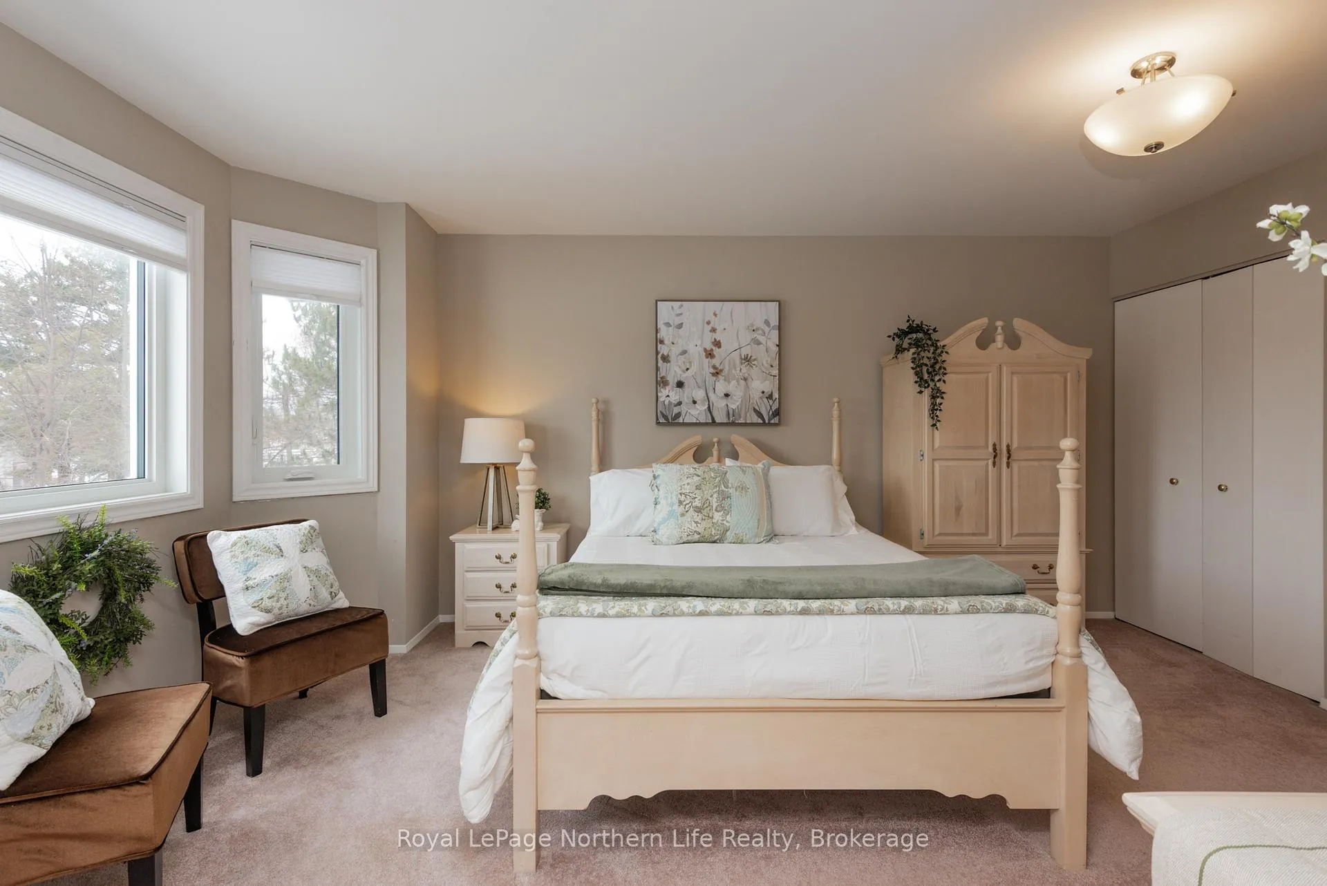 Photo 24 of 30 Gladstone Avenue, North Bay, Ferris — HOMEH