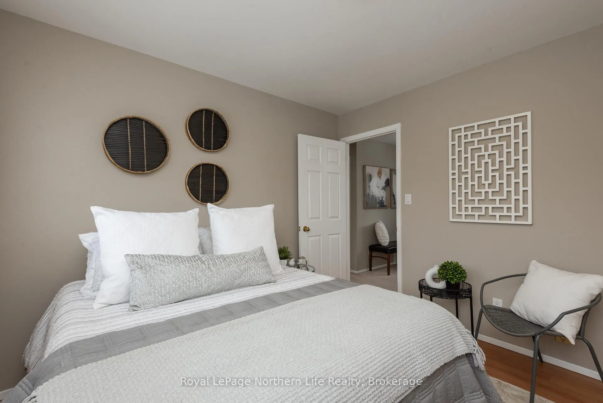 Photo 31 of 30 Gladstone Avenue, North Bay, Ferris — HOMEH