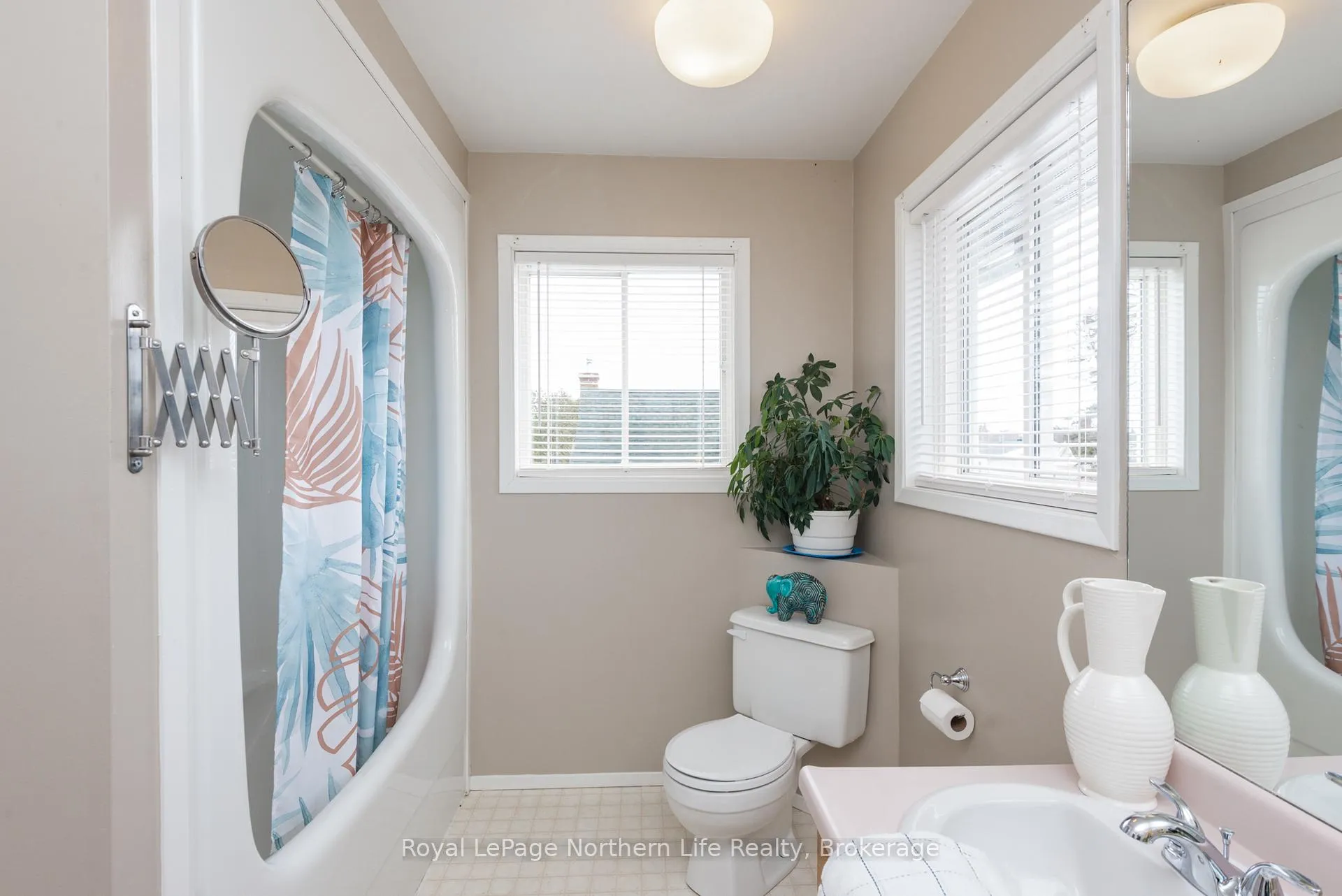 Photo 33 of 30 Gladstone Avenue, North Bay, Ferris — HOMEH