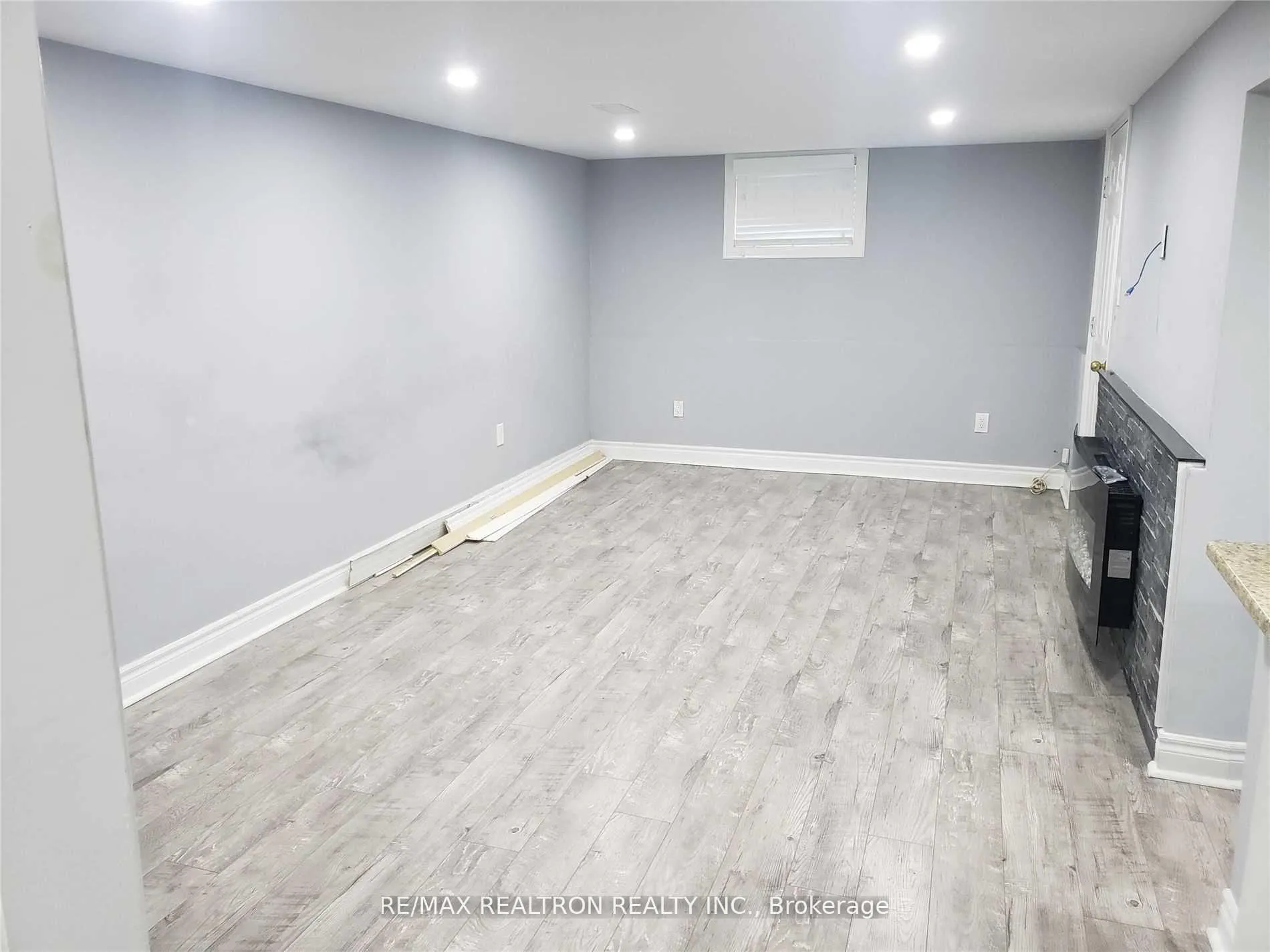 Photo 4 of Unit Lower, 855 Miriam Road, Pickering, Bay Ridges — HOMEH