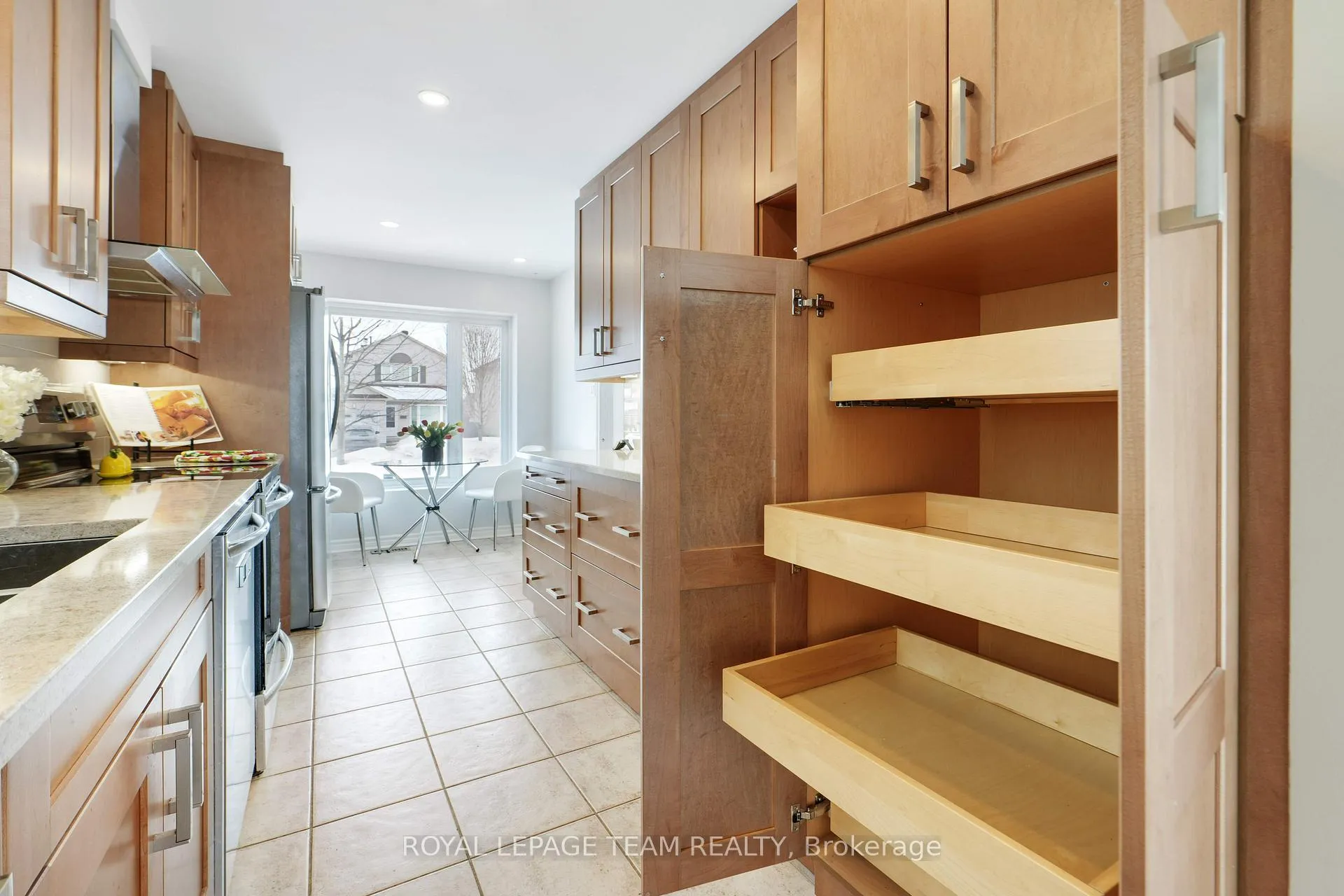 Photo 12 of 49 Vesta Street, Ottawa, Barrhaven - Cedargrove/Fraserdale — HOMEH
