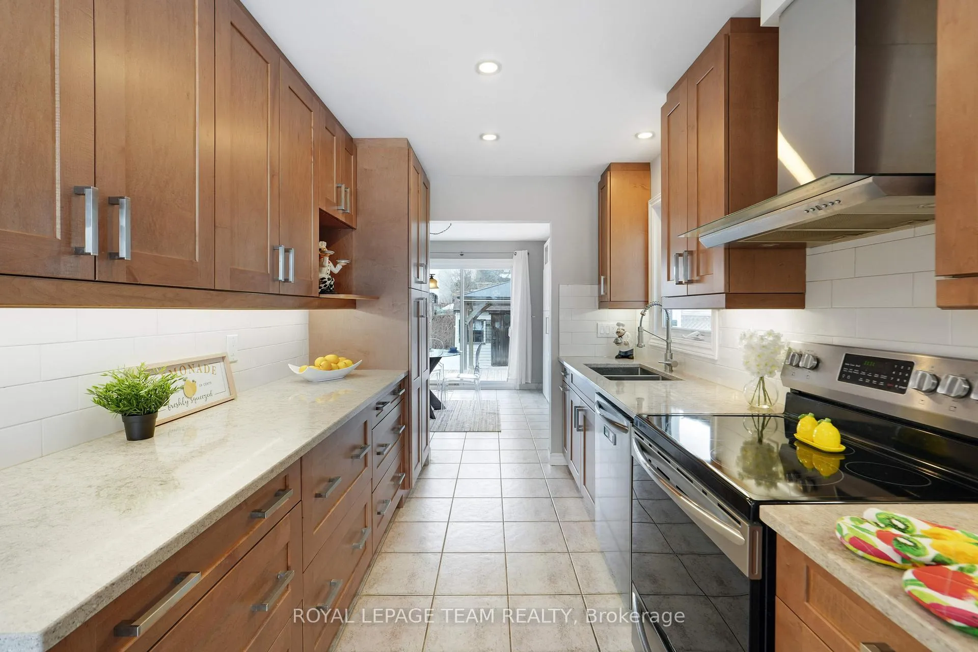 Photo 13 of 49 Vesta Street, Ottawa, Barrhaven - Cedargrove/Fraserdale — HOMEH