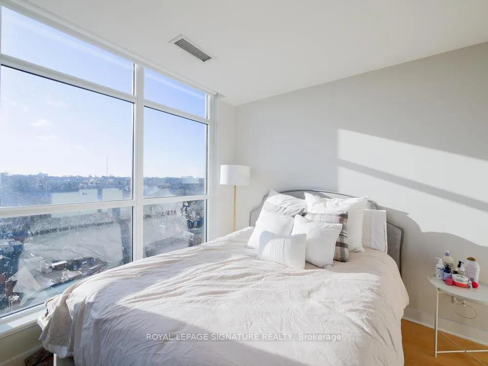 Photo 15 of Unit 1010, 58 Orchard View Boulevard, Toronto, Yonge-Eglinton — HOMEH