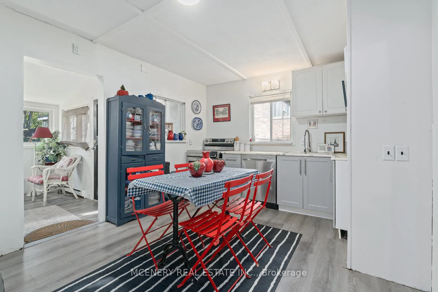 Photo 12 of 22 Lane Street, Guelph, St. George's — HOMEH