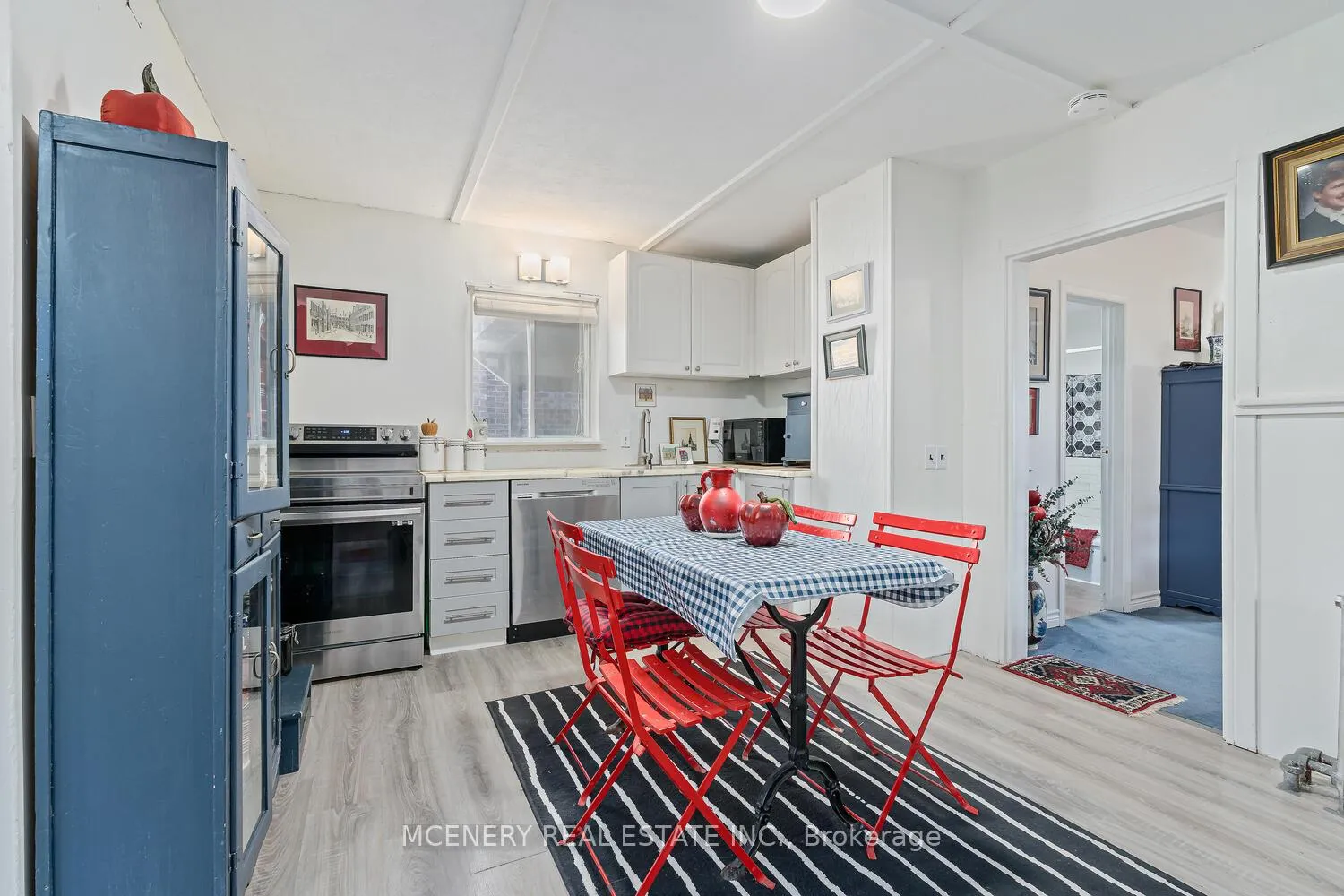 Photo 13 of 22 Lane Street, Guelph, St. George's — HOMEH