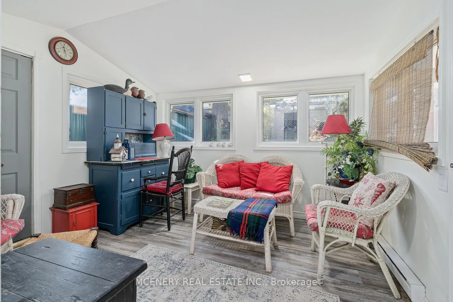 Photo 16 of 22 Lane Street, Guelph, St. George's — HOMEH