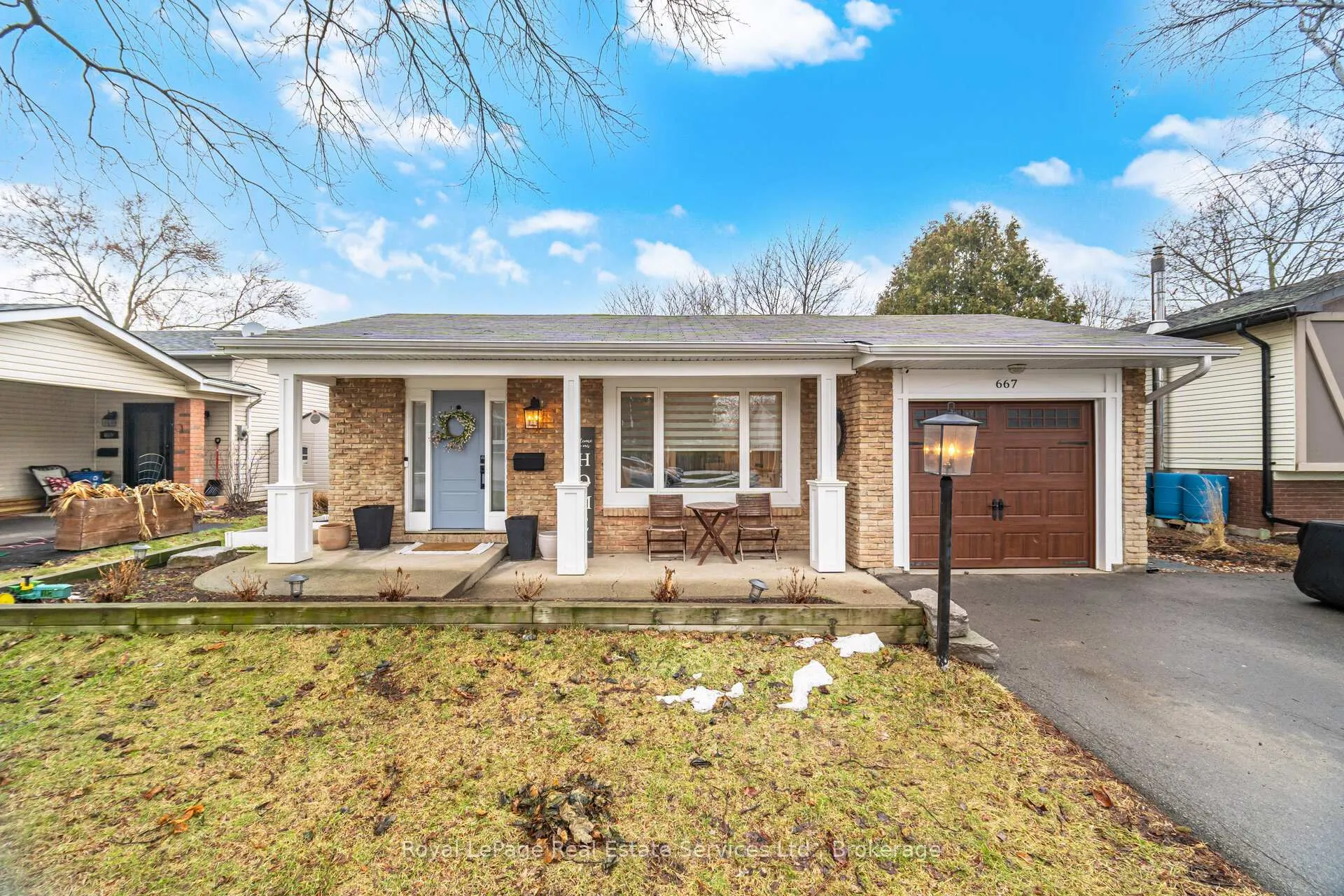 Photo 1 of 667 Lomond Crescent, Burlington, Shoreacres — HOMEH
