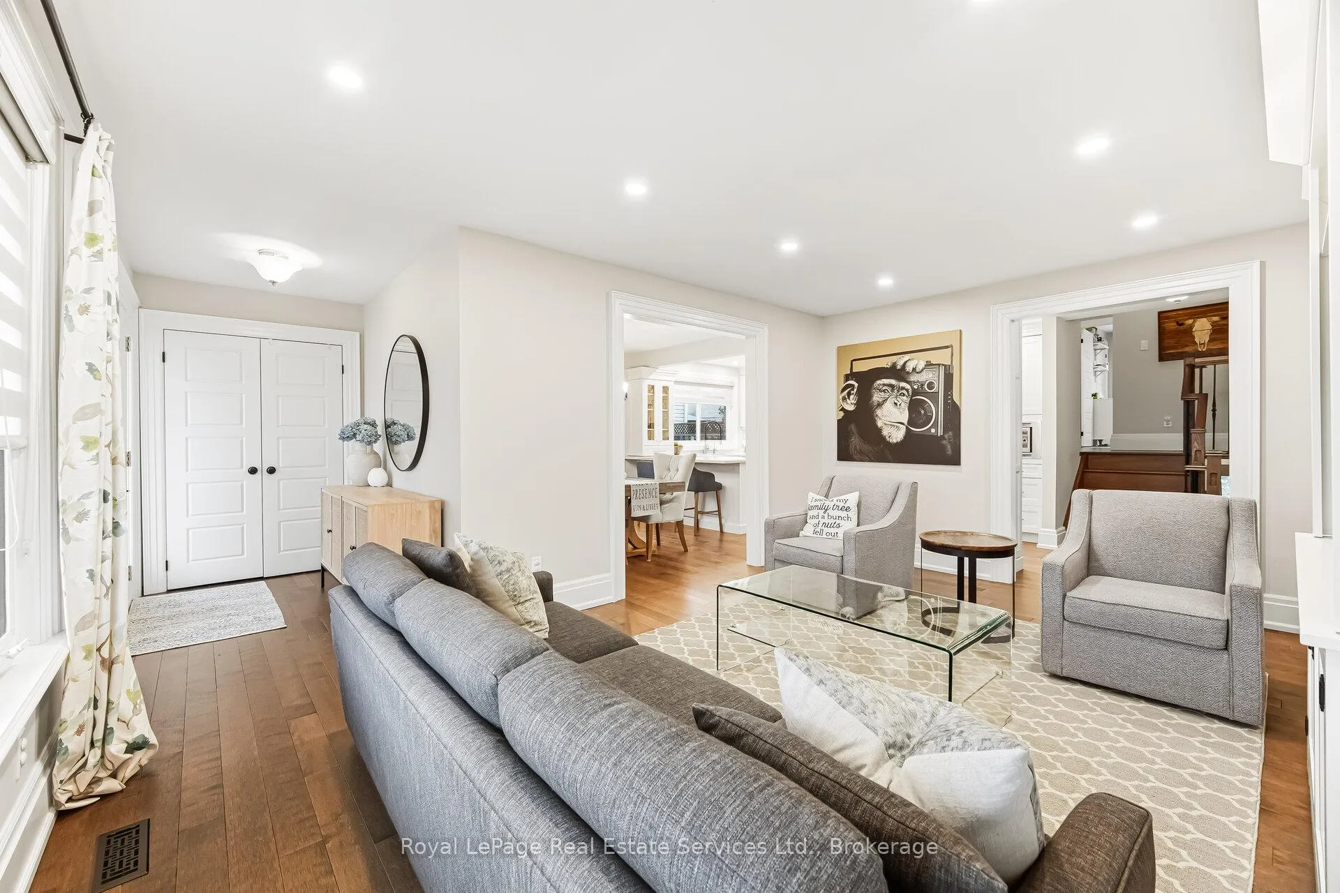 Photo 4 of 667 Lomond Crescent, Burlington, Shoreacres — HOMEH