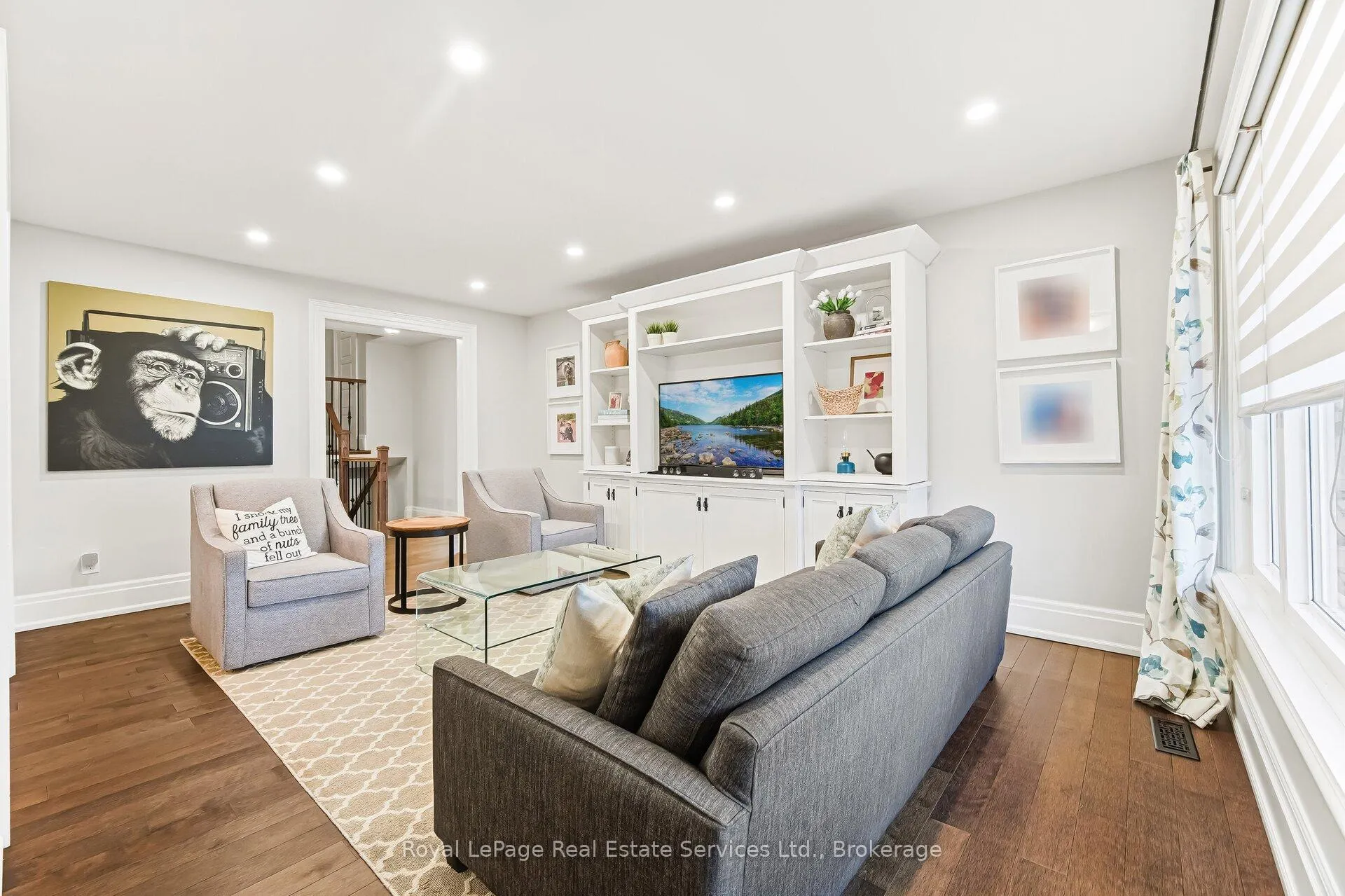 Photo 5 of 667 Lomond Crescent, Burlington, Shoreacres — HOMEH