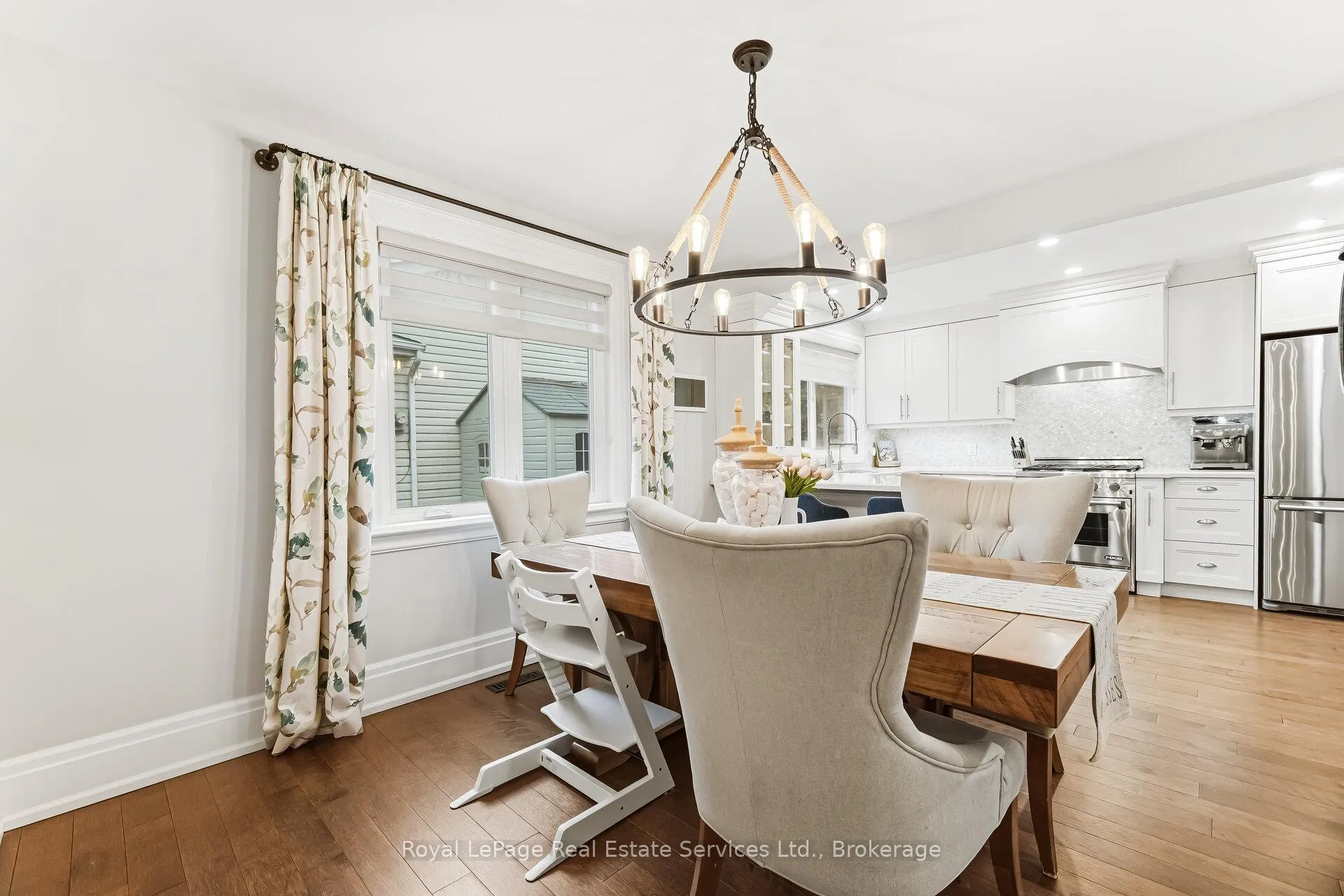 Photo 9 of 667 Lomond Crescent, Burlington, Shoreacres — HOMEH