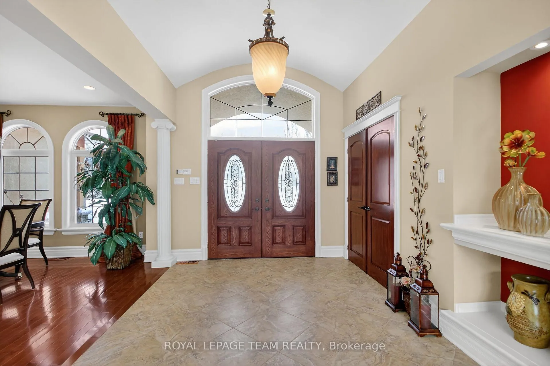 Photo 3 of 104 Sentinel Pine Way, Ottawa, Huntley Ward (South East) — HOMEH