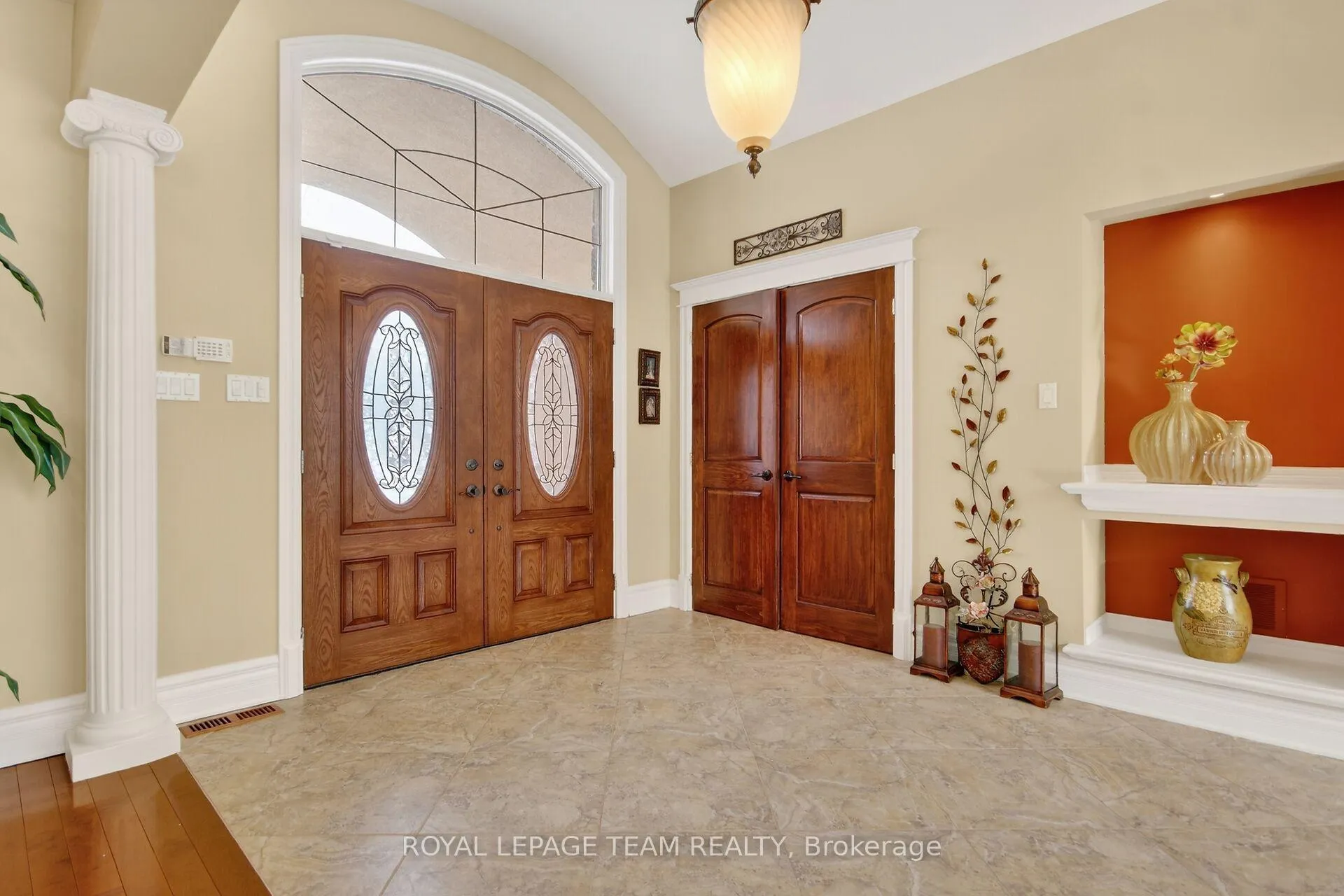 Photo 4 of 104 Sentinel Pine Way, Ottawa, Huntley Ward (South East) — HOMEH