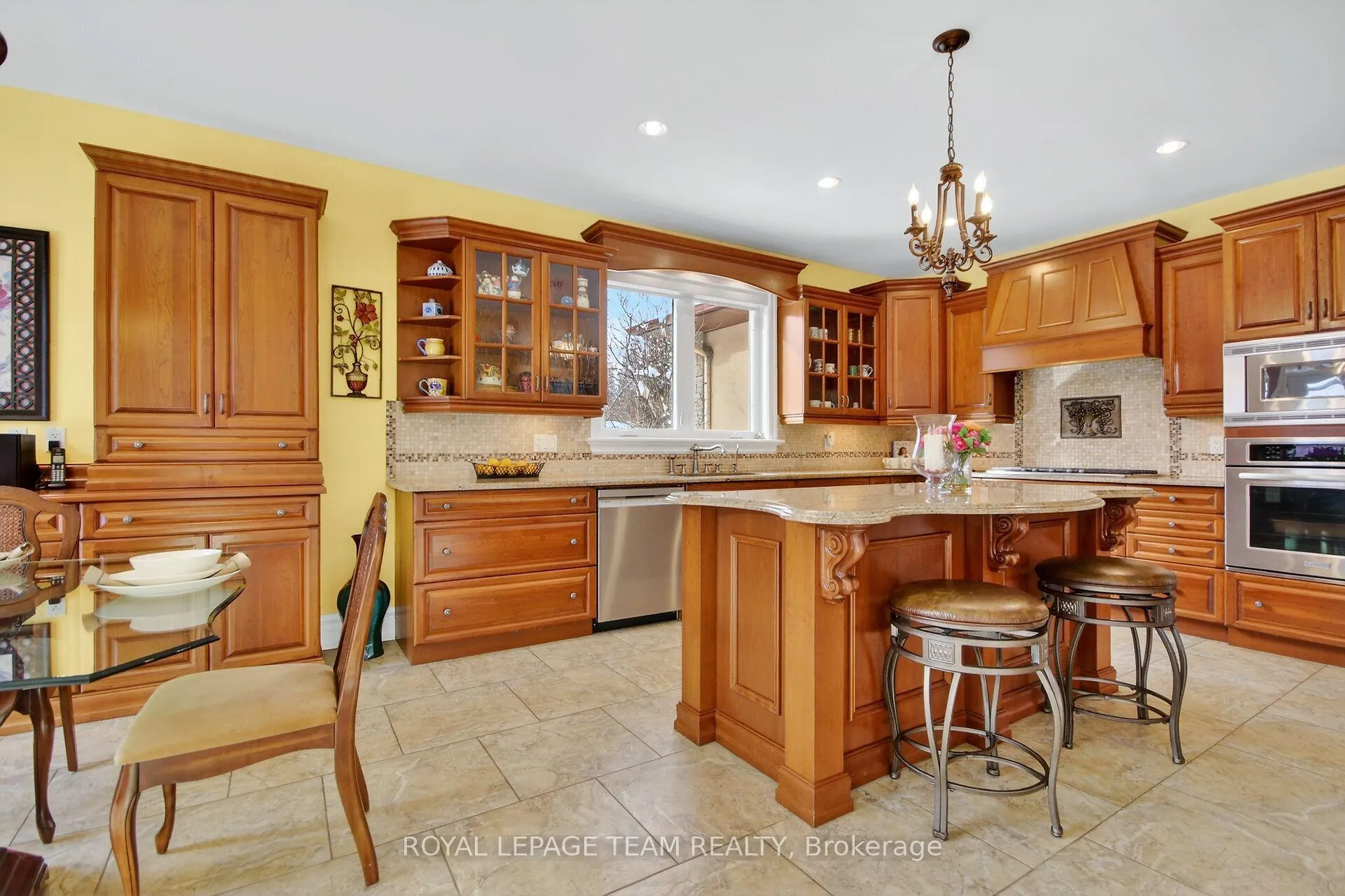 Photo 6 of 104 Sentinel Pine Way, Ottawa, Huntley Ward (South East) — HOMEH