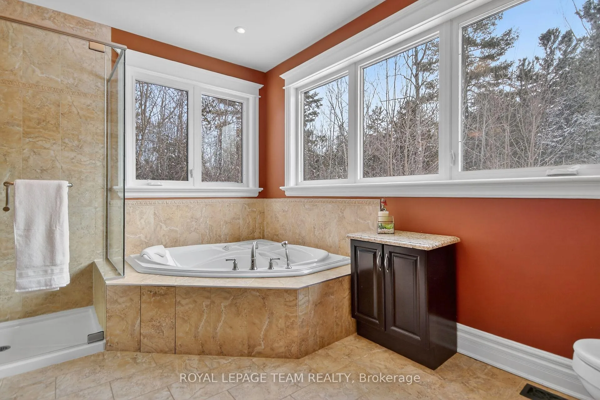 Photo 22 of 104 Sentinel Pine Way, Ottawa, Huntley Ward (South East) — HOMEH