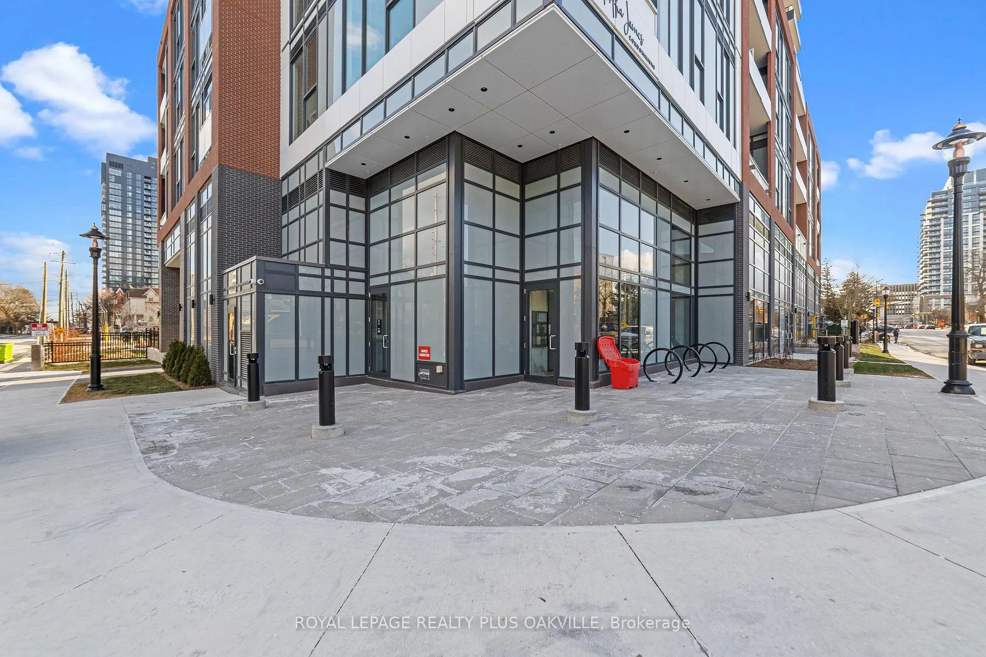 Photo 2 of Unit 1212, 2088 James Street, Burlington, Brant — HOMEH