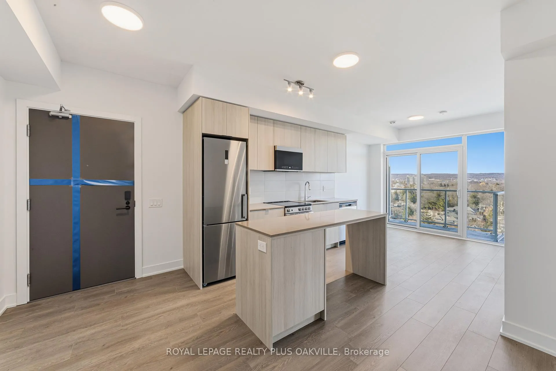 Photo 5 of Unit 1212, 2088 James Street, Burlington, Brant — HOMEH