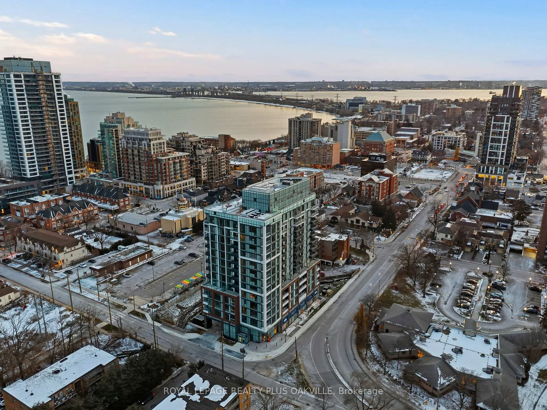 Photo 25 of Unit 1212, 2088 James Street, Burlington, Brant — HOMEH