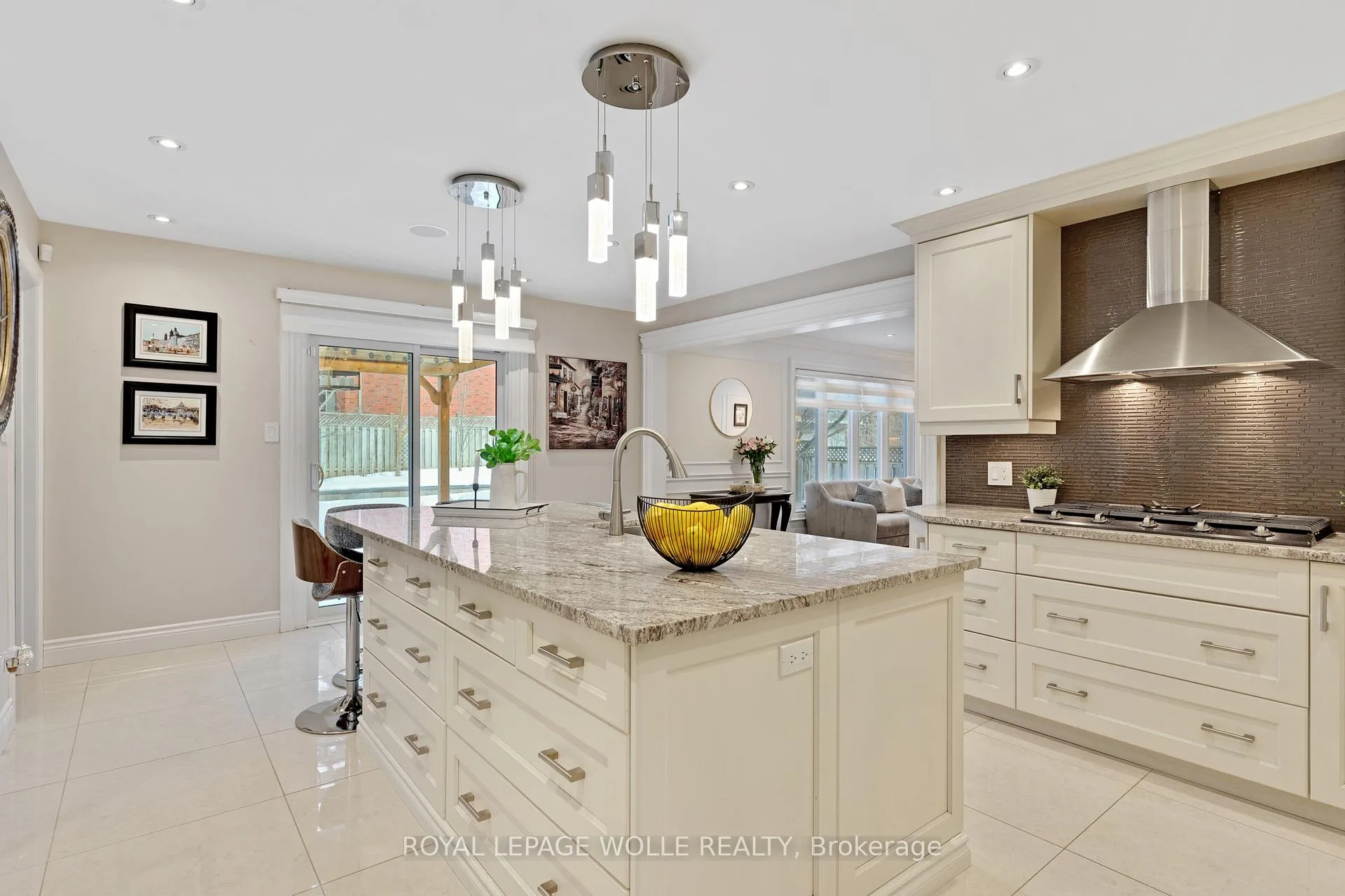 Photo 9 of 585 Wingrove Court, Waterloo — HOMEH