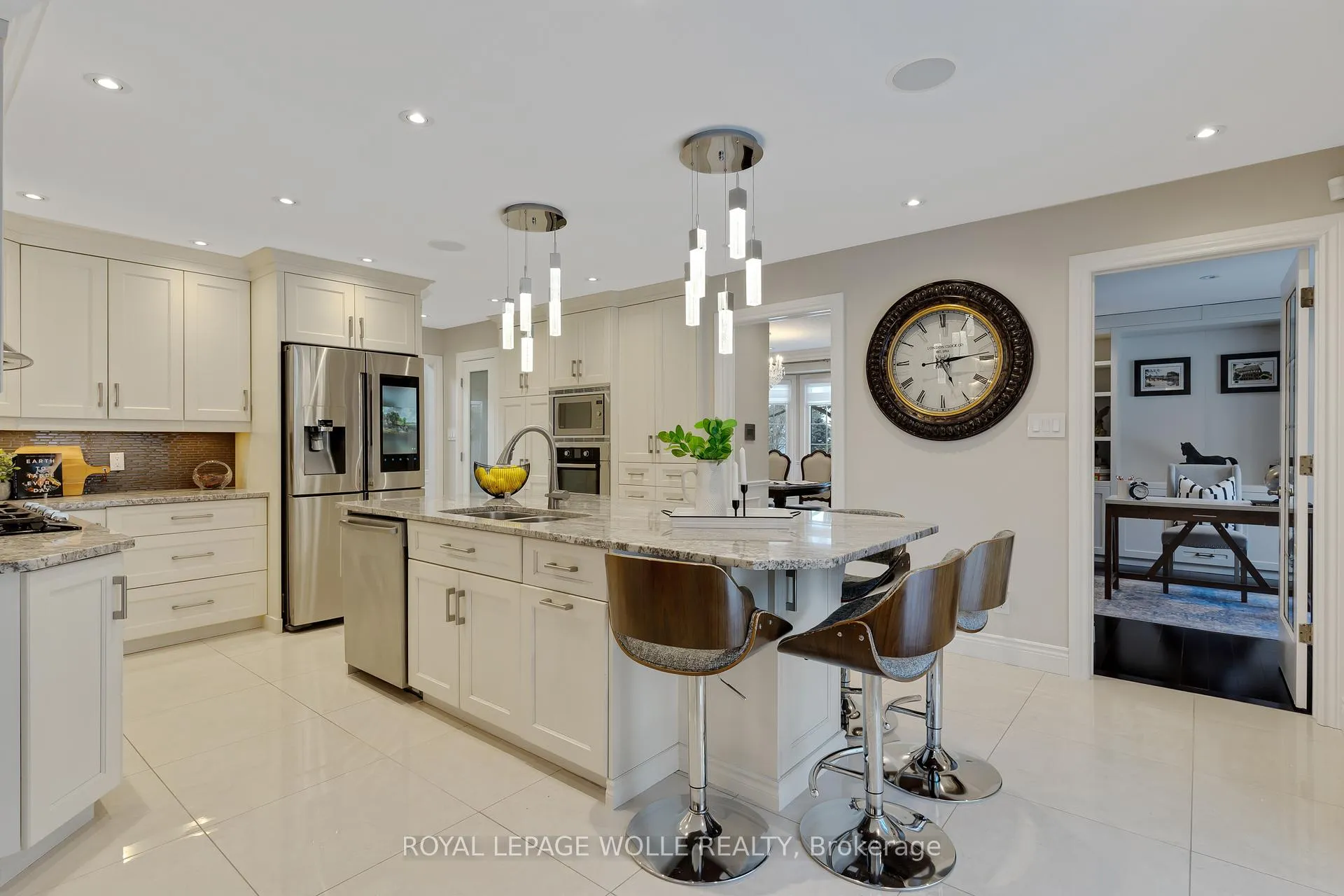 Photo 12 of 585 Wingrove Court, Waterloo — HOMEH