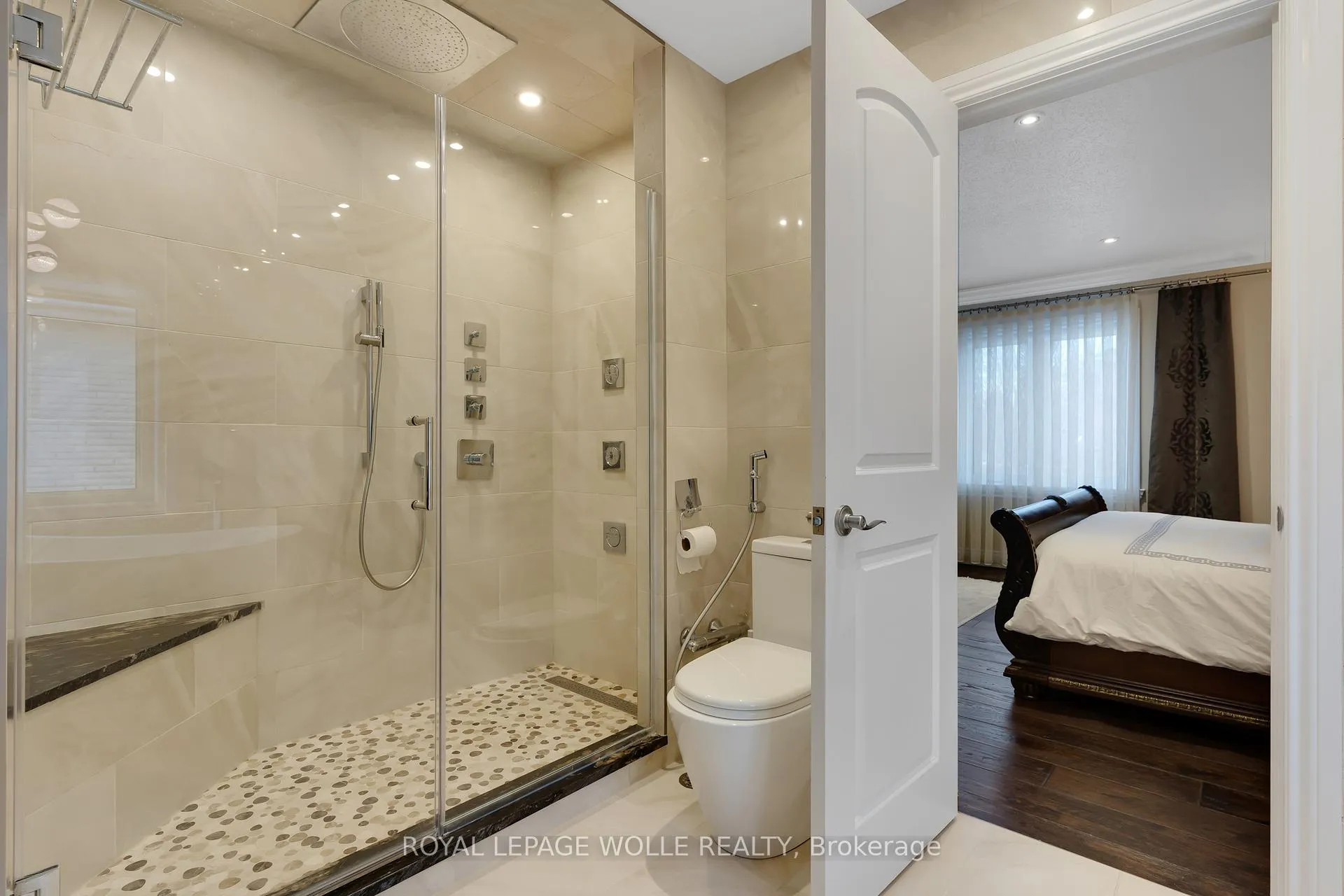Photo 31 of 585 Wingrove Court, Waterloo — HOMEH