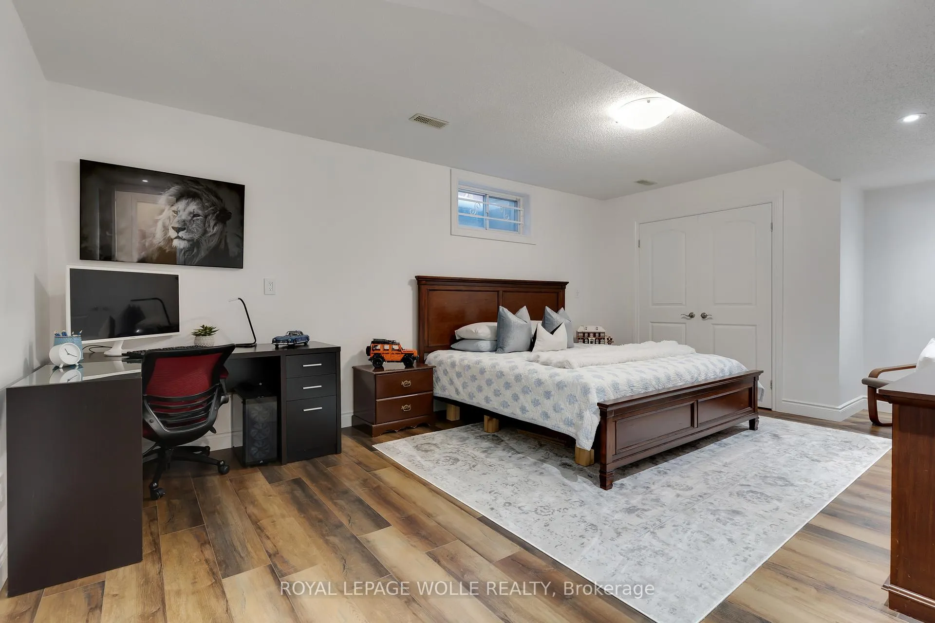 Photo 40 of 585 Wingrove Court, Waterloo — HOMEH