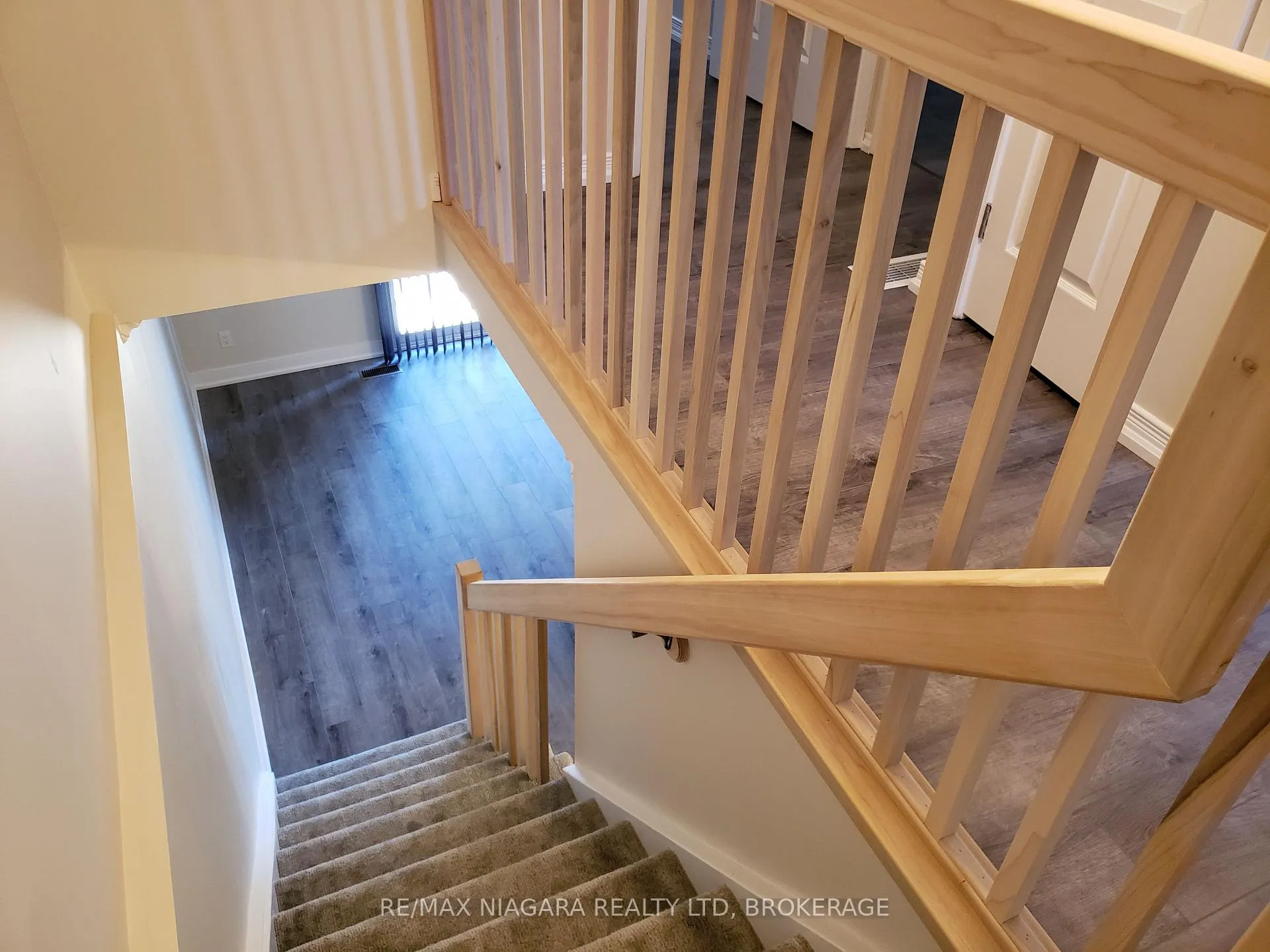 Photo 11 of Unit 7, 6767 Thorold Stone Road, Niagara Falls, Stamford — HOMEH