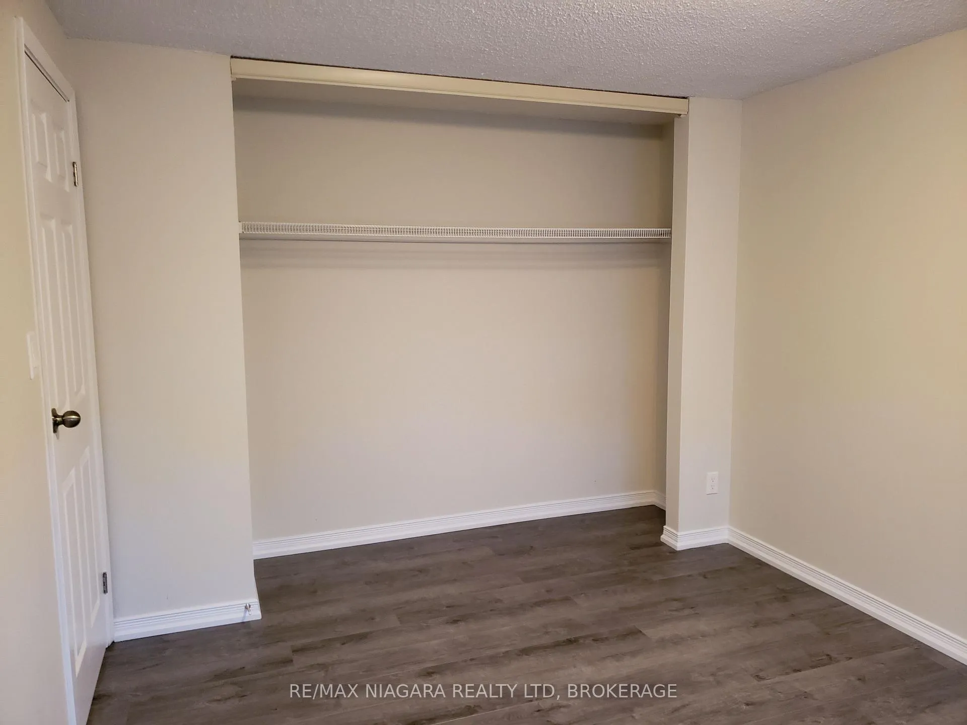 Photo 14 of Unit 7, 6767 Thorold Stone Road, Niagara Falls, Stamford — HOMEH