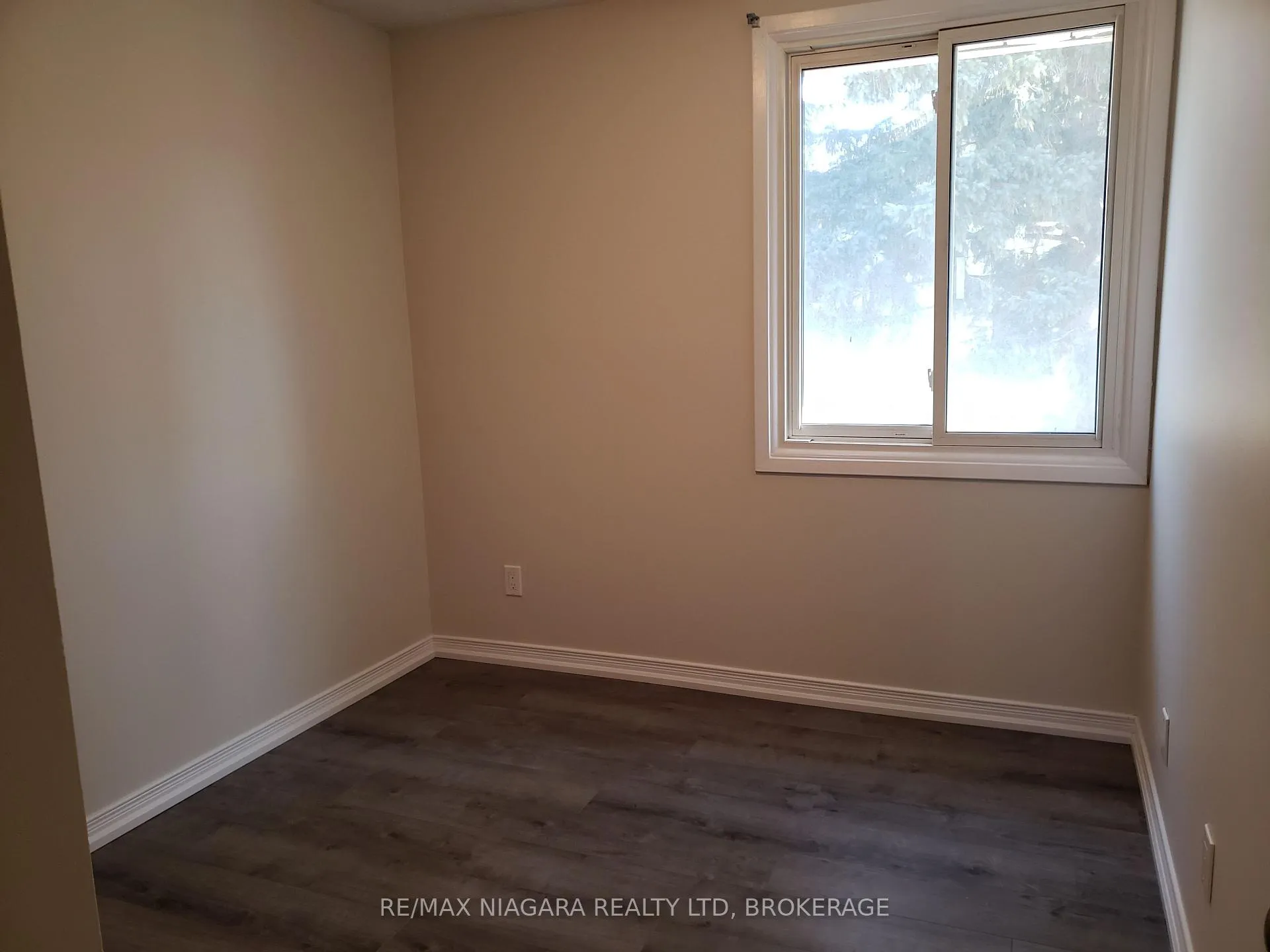 Photo 18 of Unit 7, 6767 Thorold Stone Road, Niagara Falls, Stamford — HOMEH