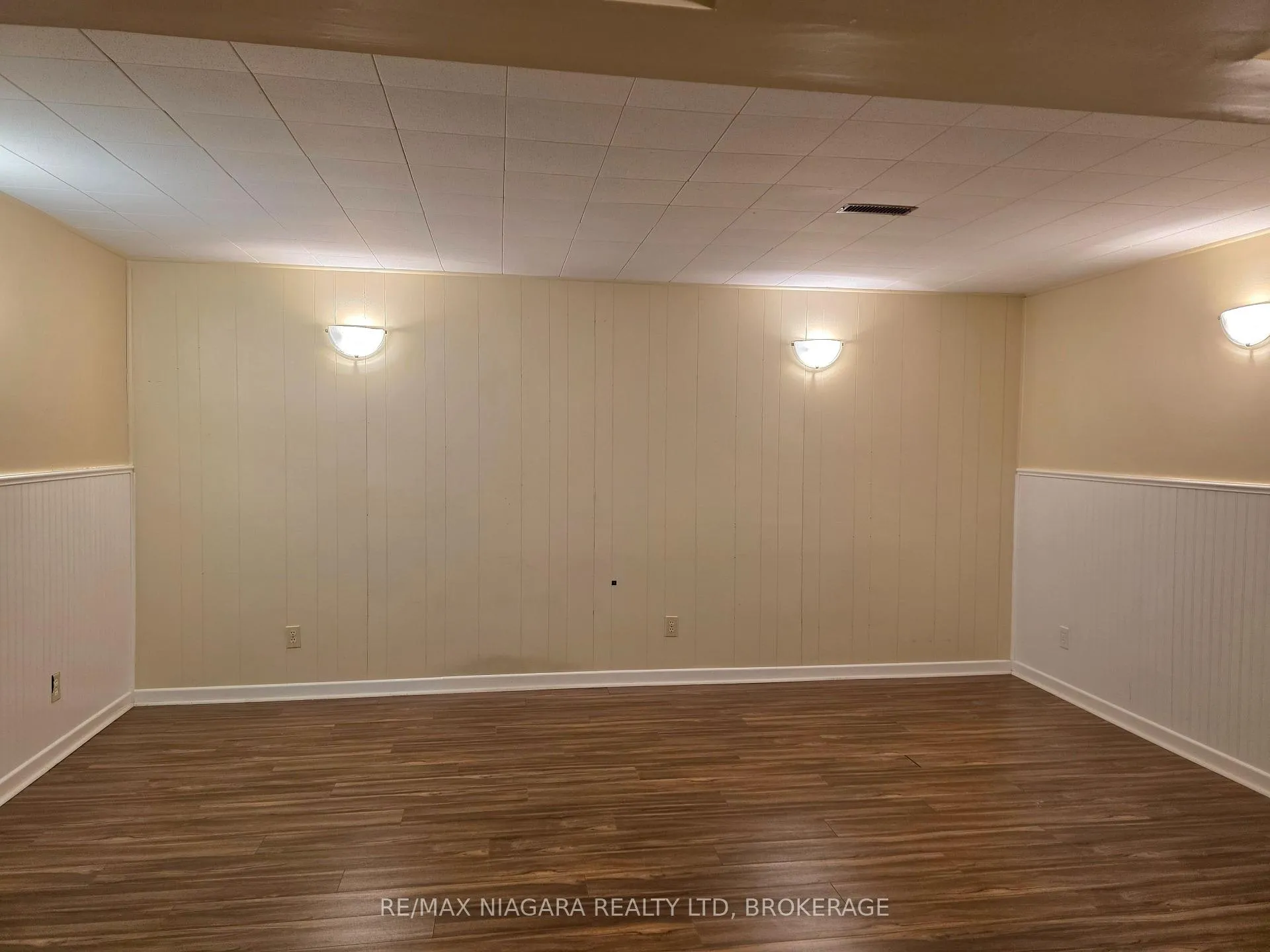 Photo 19 of Unit 7, 6767 Thorold Stone Road, Niagara Falls, Stamford — HOMEH