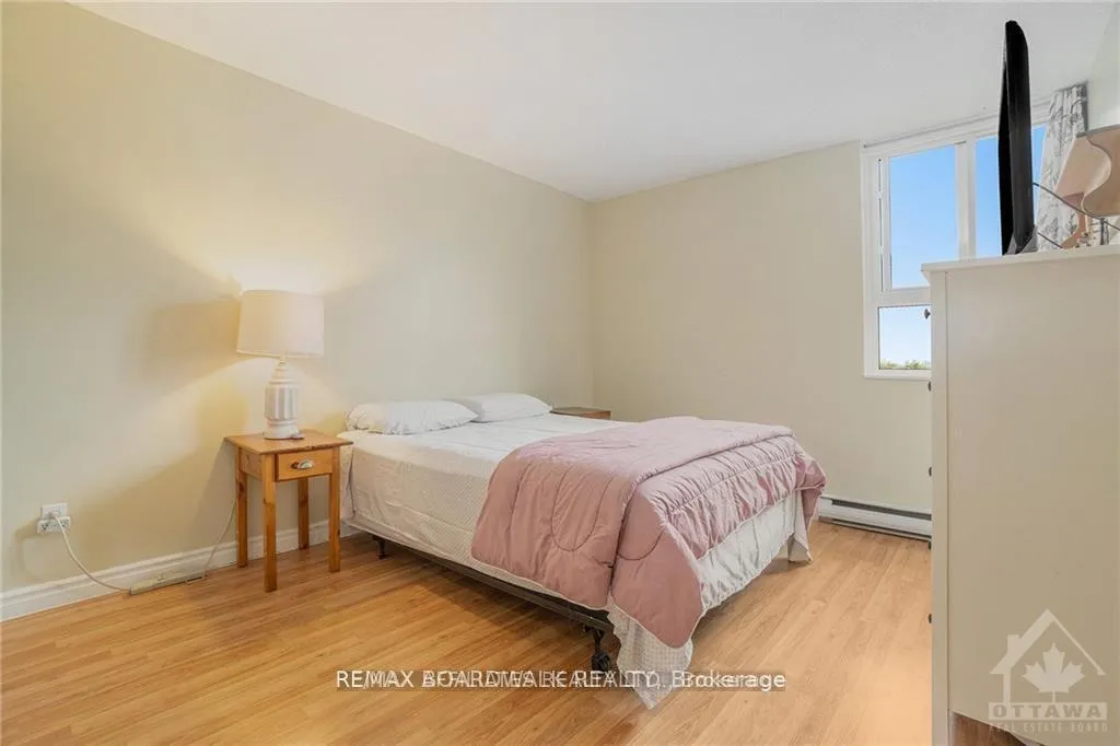 Photo 10 of Unit 717, 2000 Jasmine Crescent, Ottawa, Beacon Hill South — HOMEH
