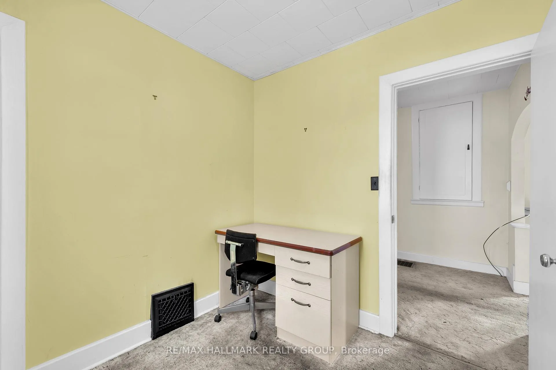 Photo 17 of 11 Maitland Street, Smiths Falls — HOMEH