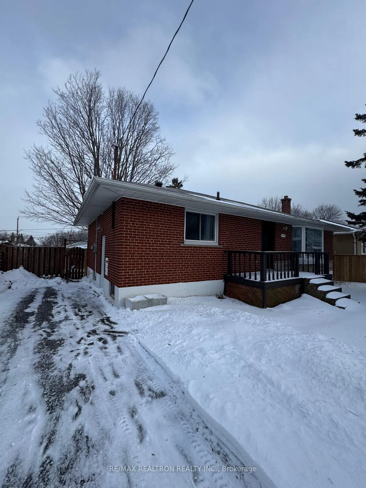 Photo 23 of 1467 Oxford Street, Oshawa, Lakeview — HOMEH