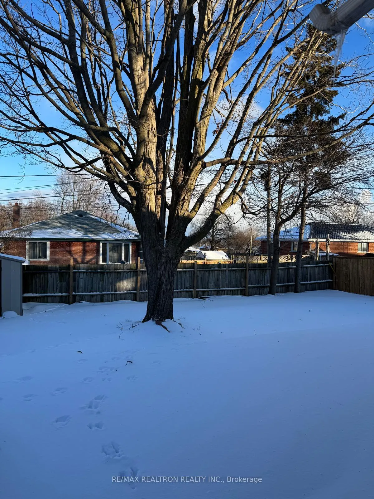 Photo 31 of 1467 Oxford Street, Oshawa, Lakeview — HOMEH