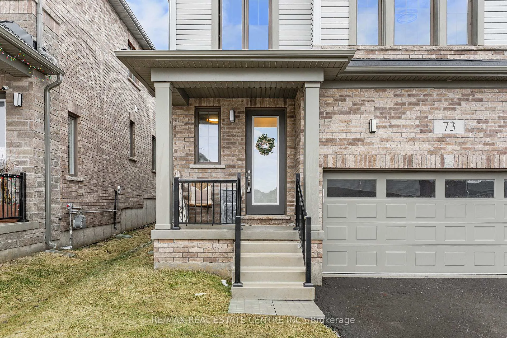 Photo 2 of 73 Mary Watson Street, North Dumfries — HOMEH