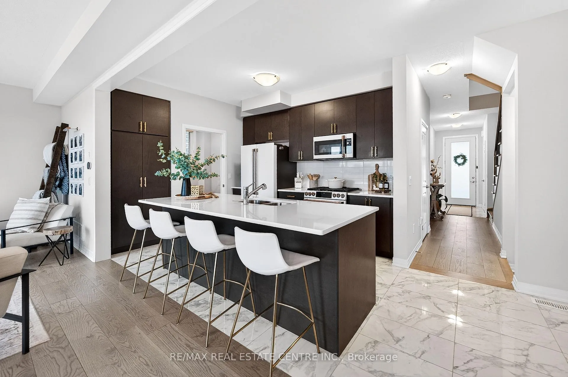Photo 10 of 73 Mary Watson Street, North Dumfries — HOMEH