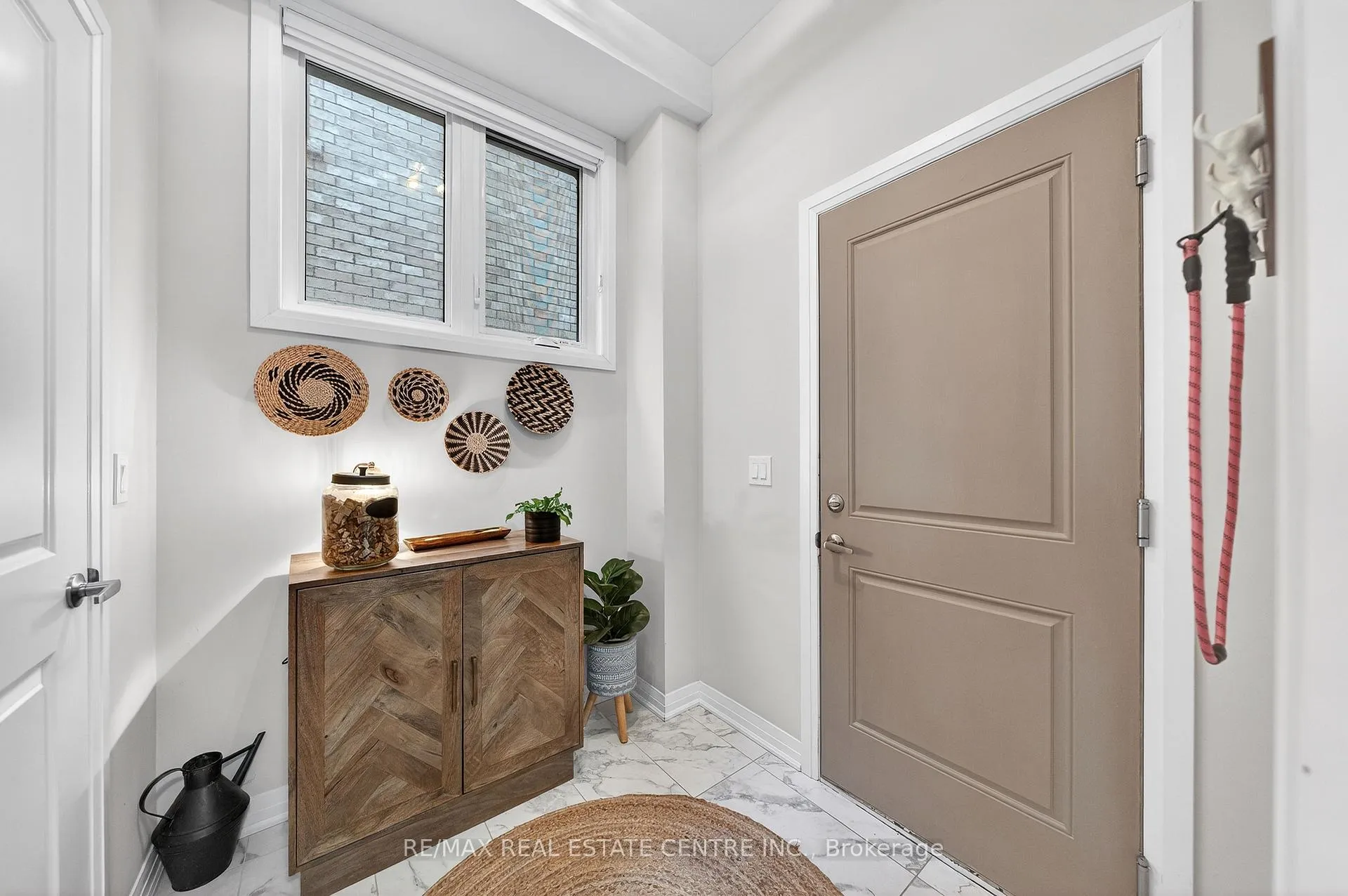 Photo 25 of 73 Mary Watson Street, North Dumfries — HOMEH