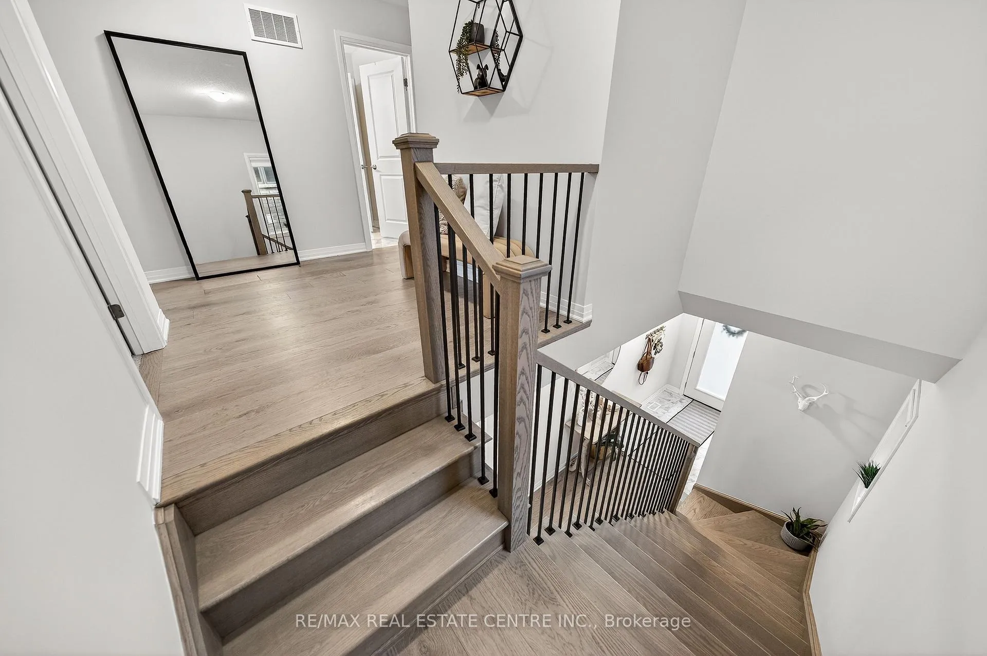 Photo 27 of 73 Mary Watson Street, North Dumfries — HOMEH