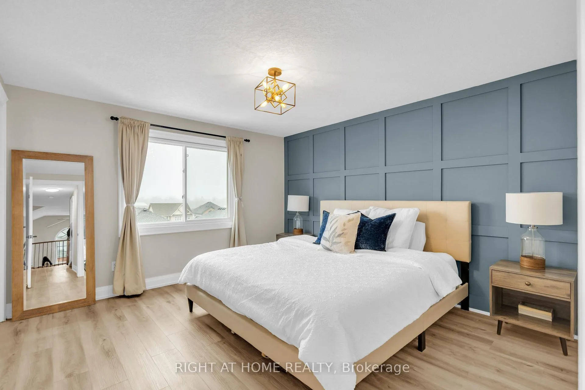 Photo 25 of 552 Activa Avenue, Kitchener, Larentian West — HOMEH