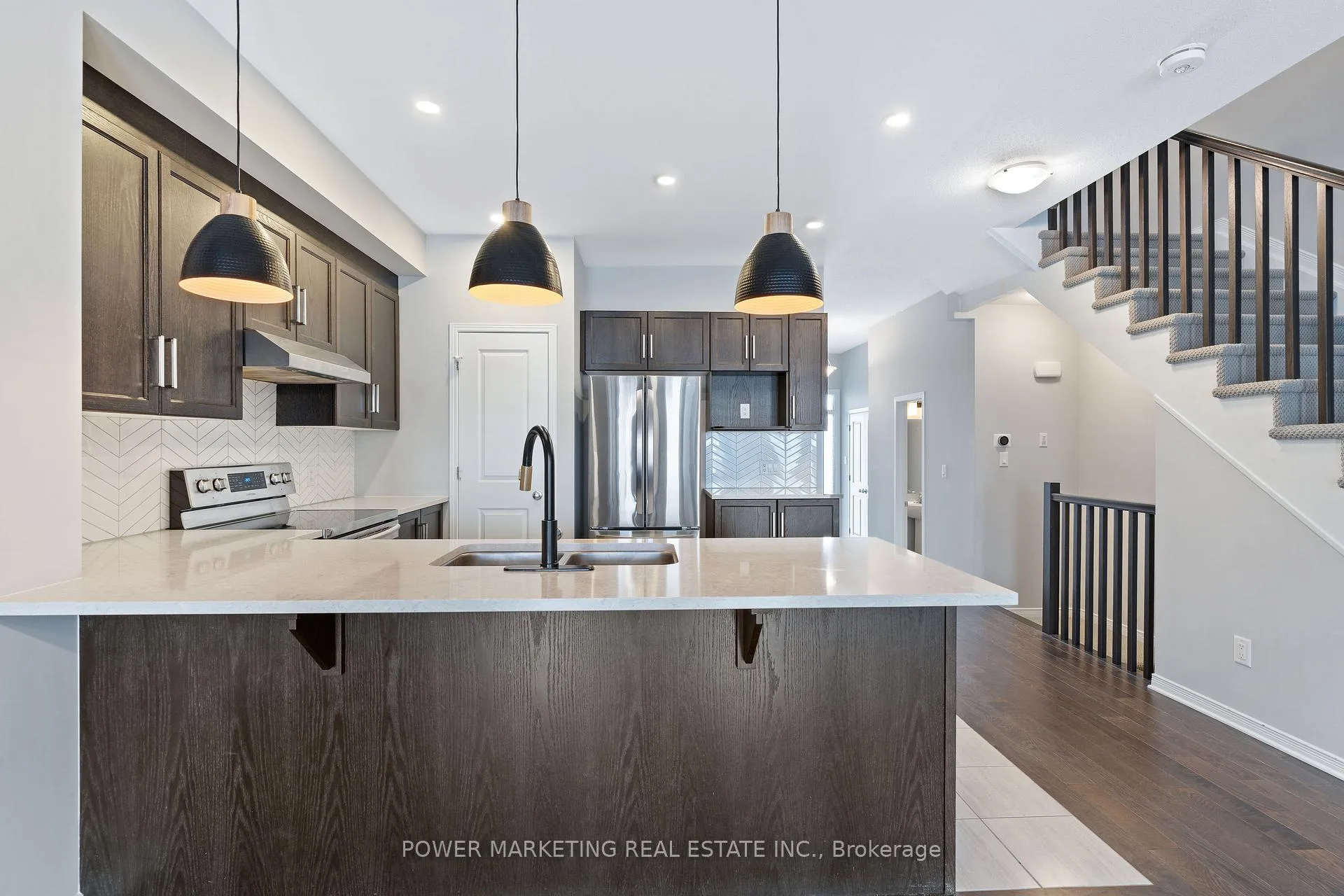 Photo 9 of 497 Cope Drive, Ottawa, Kanata - Emerald Meadows/Trailwest — HOMEH