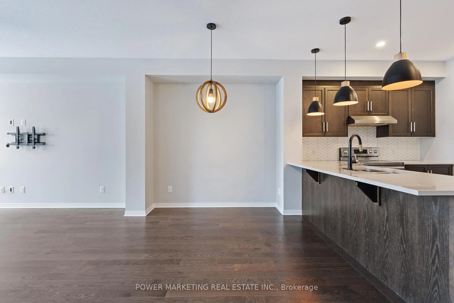 Photo 11 of 497 Cope Drive, Ottawa, Kanata - Emerald Meadows/Trailwest — HOMEH